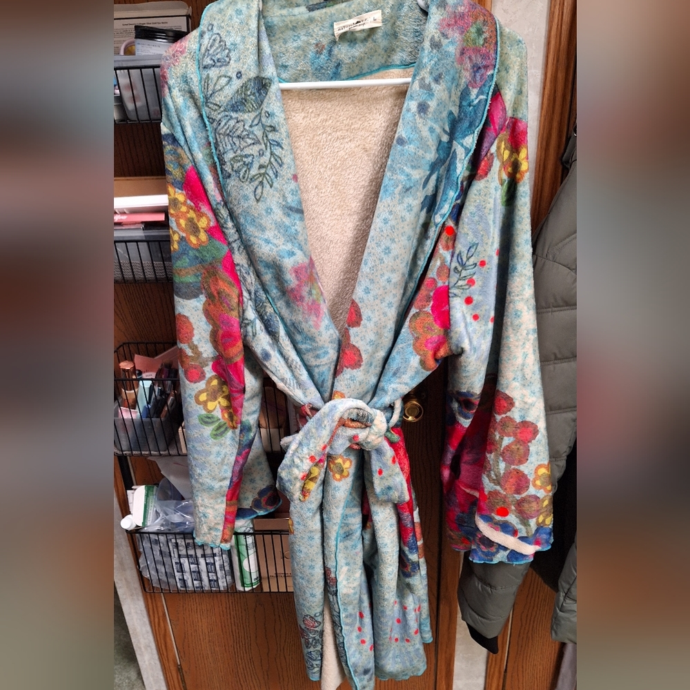 Natural Life Cozy Blanket Robe